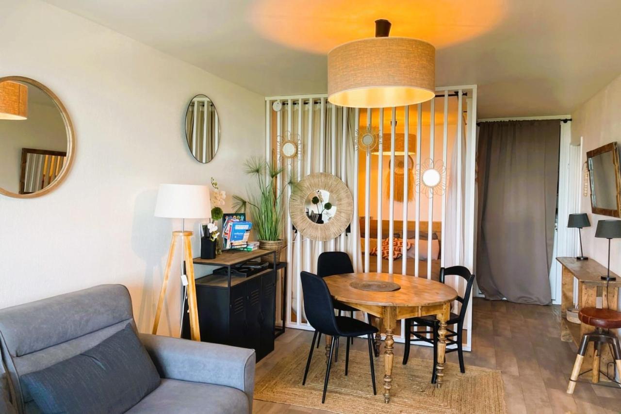 Aux Flots Bleus Avec Balcon Et Vue Sur Mer Trouville-sur-Mer Extérieur photo