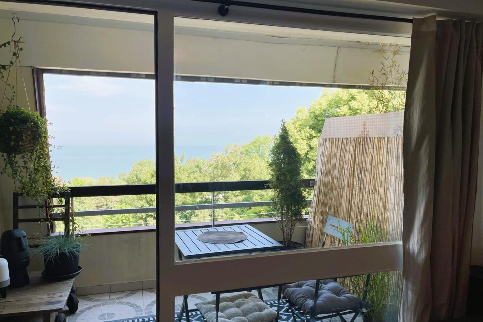 Aux Flots Bleus Avec Balcon Et Vue Sur Mer Trouville-sur-Mer Extérieur photo